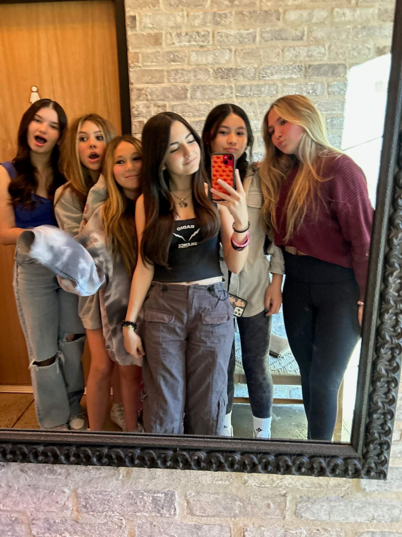 Gillian Grace Ragan - Photo 127